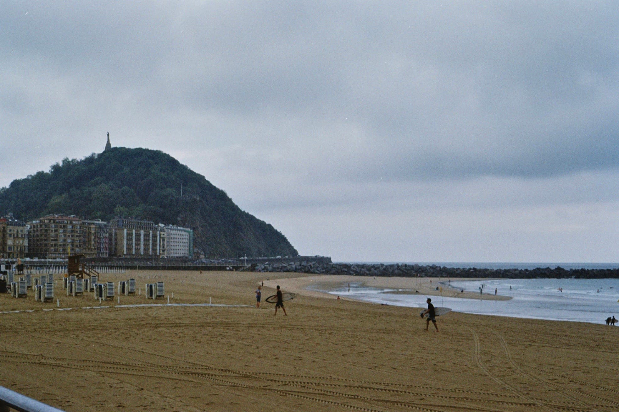 Surfen in San Sebastián voor beginners: dit is waarom je hier moet zijn